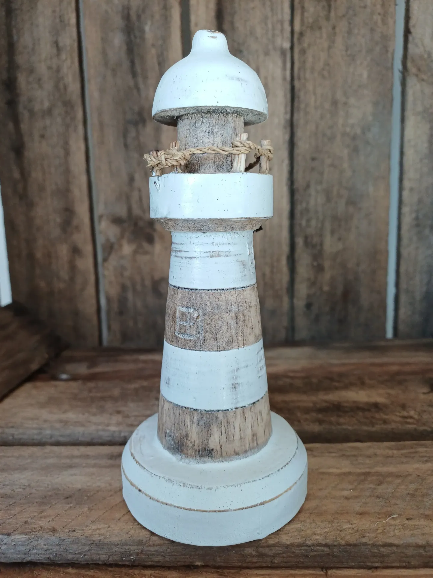 Phare Albasia Bois White Wash Medium