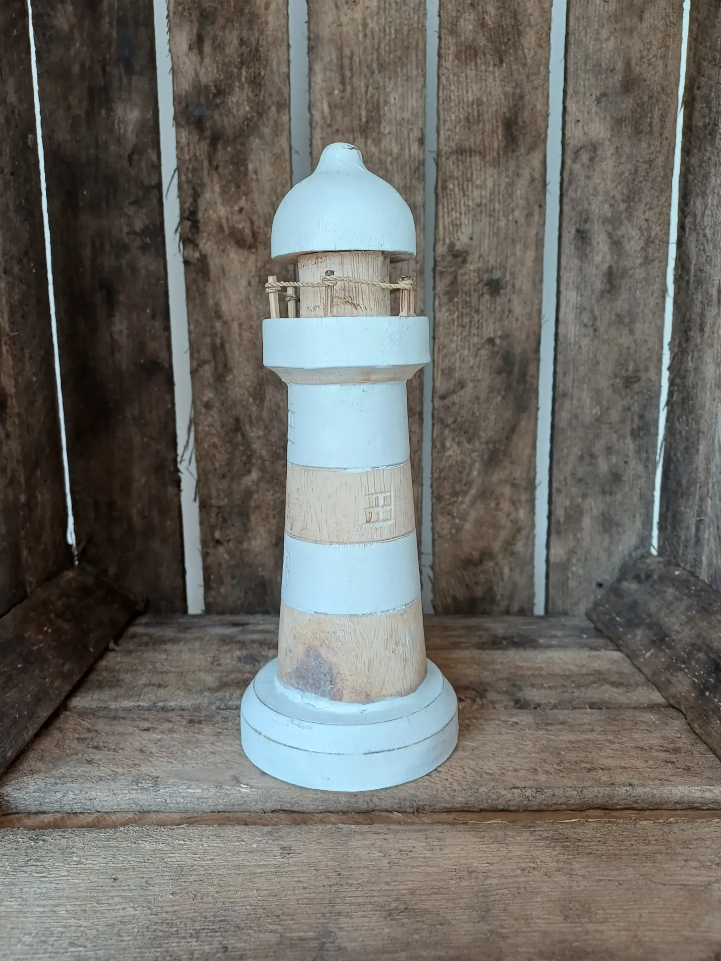 Phare Albasia Bois White Wash Medium